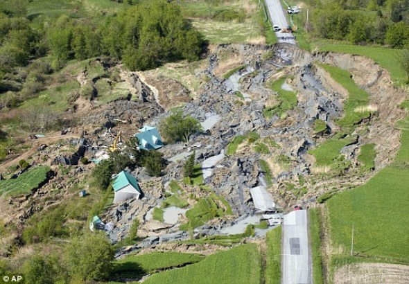 �ر��ѿ���һ�������򳡴��ı��ľ޴��ѷ� 